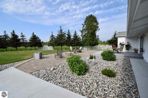 2118 E Huron, Au Gres, MI 48703 photo 16