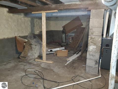 812 N Pine Ave, Alma, MI 48801 photo 37