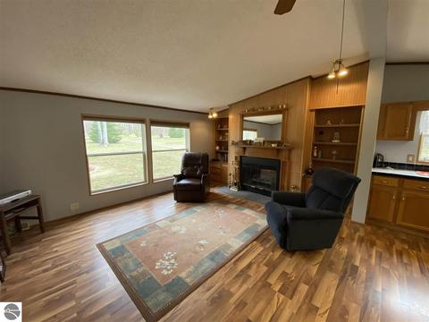 9530 Nancy Ann Dr, Gladwin, MI 48624 photo 15