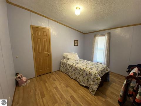 9530 Nancy Ann Dr, Gladwin, MI 48624 photo 21