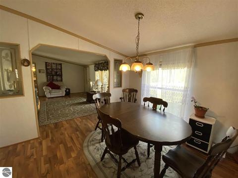 9530 Nancy Ann Dr, Gladwin, MI 48624 photo 7