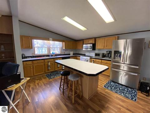 9530 Nancy Ann Dr, Gladwin, MI 48624 photo 13