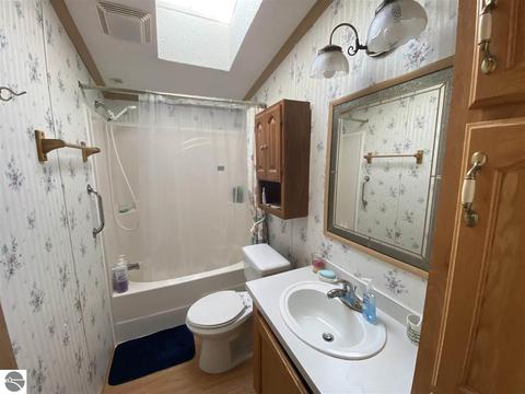 9530 Nancy Ann Dr, Gladwin, MI 48624 photo 22