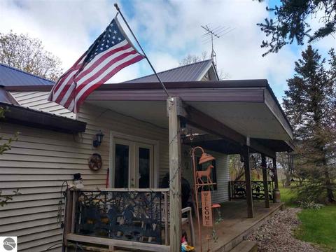 230 S Lehman Rd, Twining, MI 48766 photo 3