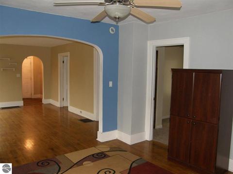 925 Pine Ave, Alma, MI 48801 photo 14