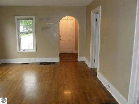 925 Pine Ave, Alma, MI 48801 photo 12