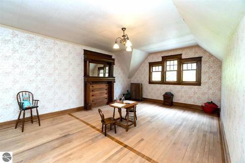 107 W Maple St, Shepherd, MI 48883 photo 33