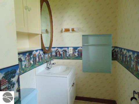 2220 W Washington Rd, Ithaca, MI 48847 photo 12