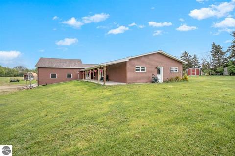 925 S Saint Johns St, Ithaca, MI 48847 photo 28
