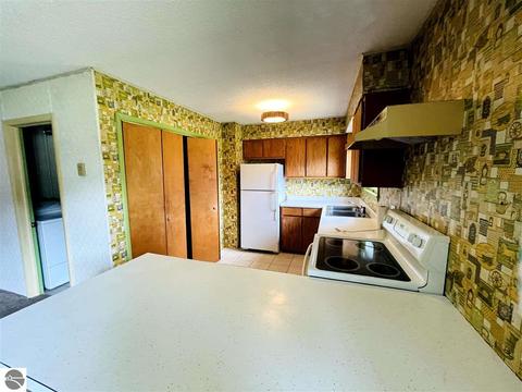 10151 E 12 Rd, Manton, MI 49663 photo 22