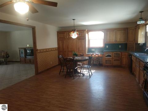 4693 E Michigan Ave, Au Gres, MI 48703 photo 15