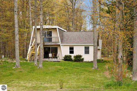 2380 E Sugar Maple Dr, Cedar, MI 49621 photo 6