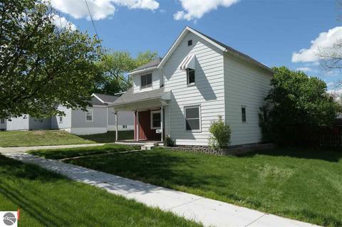 415 E Newark St, Ithaca, MI 48847 photo 2