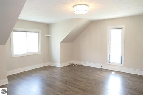 415 E Newark St, Ithaca, MI 48847 photo 18