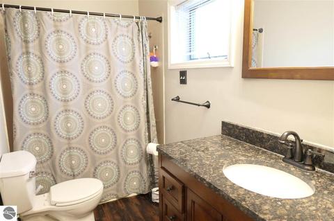 415 E Newark St, Ithaca, MI 48847 photo 12