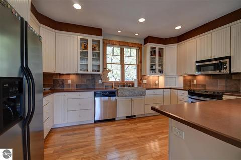 1164 E Traverse Lake Rd, Cedar, MI 49621 photo 24
