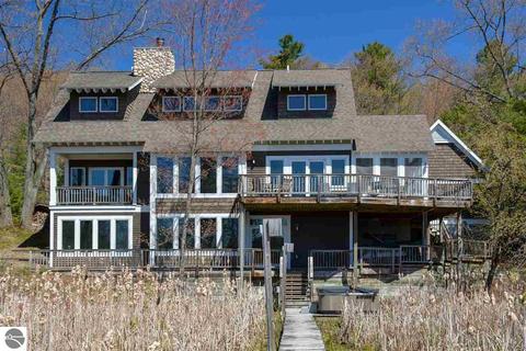 1164 E Traverse Lake Rd, Cedar, MI 49621 photo 8