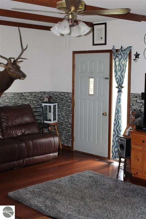 9635 S Shepherd Rd, Shepherd, MI 48883 photo 10