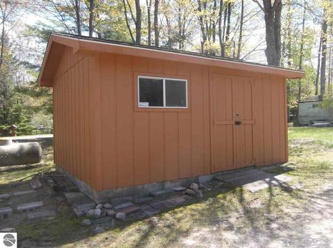 3281 Deerfield Ln, Lupton, MI 48635 photo 10