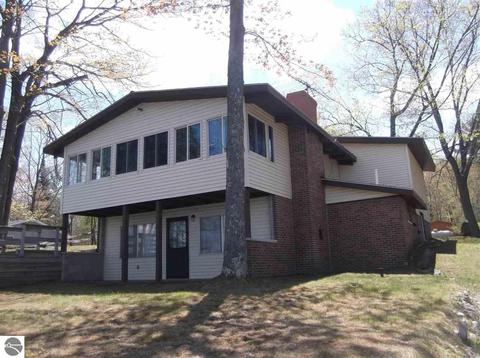 3281 Deerfield Ln, Lupton, MI 48635 photo 1