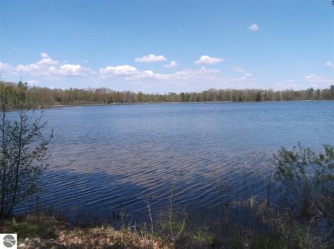 3281 Deerfield Ln, Lupton, MI 48635 photo 11