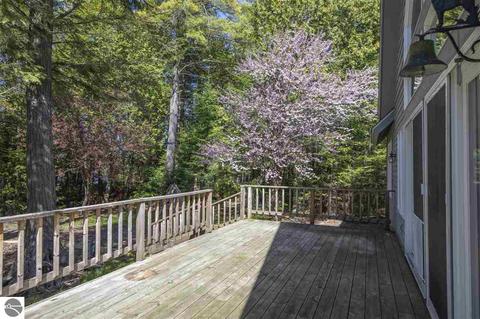 677 E Lin-sher-dave Ln, Cedar, MI 49621 photo 27