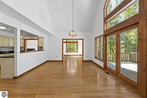 677 E Lin-sher-dave Ln, Cedar, MI 49621 photo 7