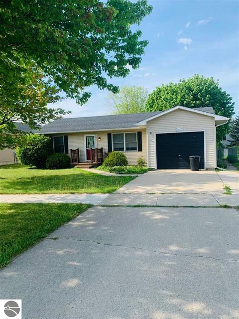 1609 E Bellows St, Mount Pleasant, MI 48858 photo 1