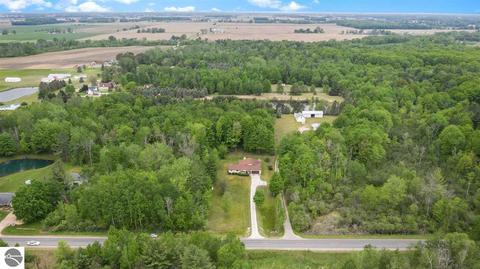 4870 S Wise Rd, Shepherd, MI 48883 photo 9