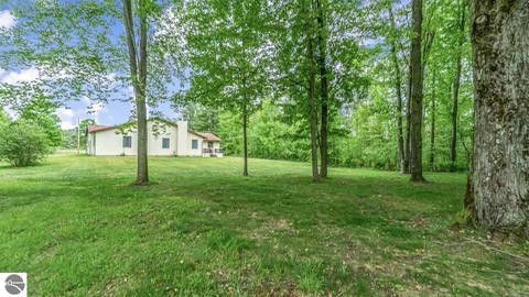 4870 S Wise Rd, Shepherd, MI 48883 photo 6