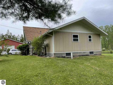 900 N Black, Twining, MI 48766 photo 7