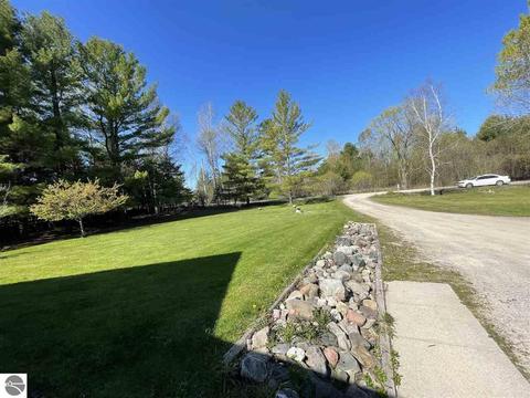 900 N Black, Twining, MI 48766 photo 48