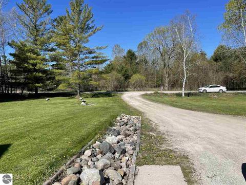 900 N Black, Twining, MI 48766 photo 49