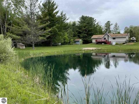 900 N Black, Twining, MI 48766 photo 33