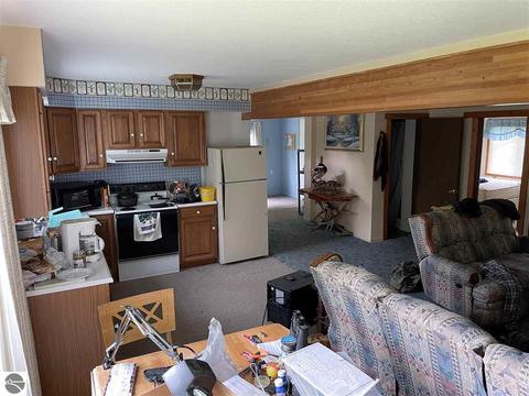 3096 Lewis Dr, Lupton, MI 48635 photo 6