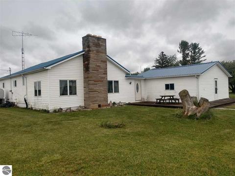 1123 N Tonkey Rd, Au Gres, MI 48703 photo 4