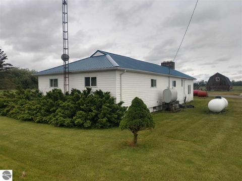 1123 N Tonkey Rd, Au Gres, MI 48703 photo 3