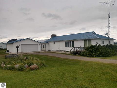 1123 N Tonkey Rd, Au Gres, MI 48703 photo 1