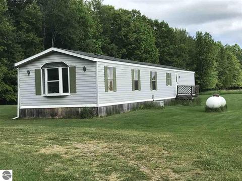 1133 E Secord Dam Rd, Gladwin, MI 48624 photo 1