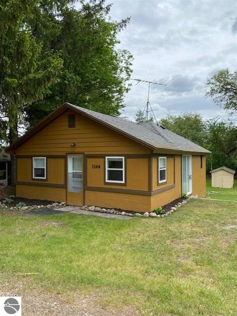 3544 Lake Forest Ave, Lupton, MI 48635 photo 1