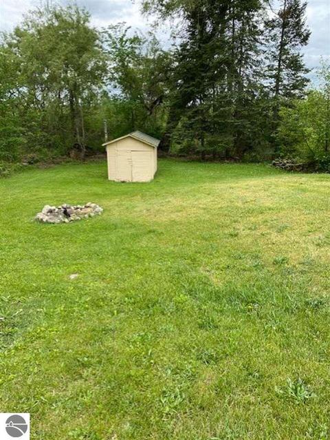 3544 Lake Forest Ave, Lupton, MI 48635 photo 3