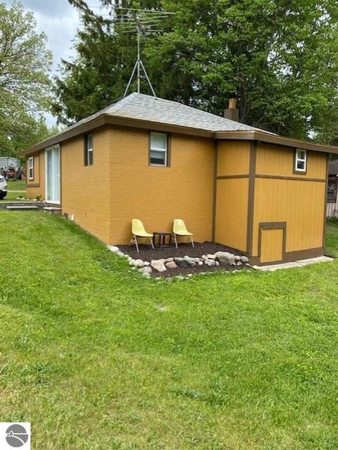 3544 Lake Forest Ave, Lupton, MI 48635 photo 2