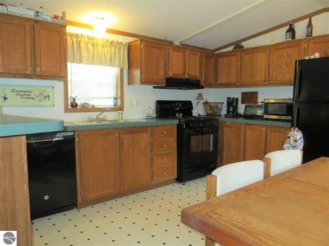 5801 Vera Ln, Au Gres, MI 48703 photo 3