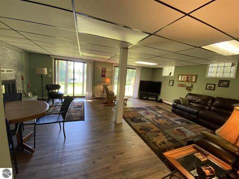 4950 Queens Way, Gladwin, MI 48624 photo 18