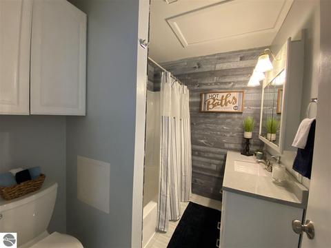 4950 Queens Way, Gladwin, MI 48624 photo 17