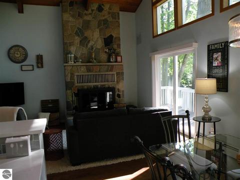4950 Queens Way, Gladwin, MI 48624 photo 10