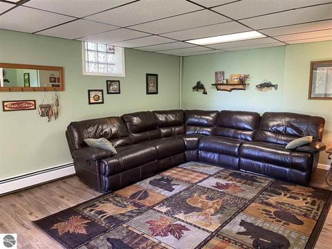 4950 Queens Way, Gladwin, MI 48624 photo 19