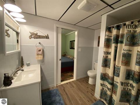 4950 Queens Way, Gladwin, MI 48624 photo 23