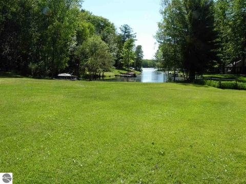 4950 Queens Way, Gladwin, MI 48624 photo 28
