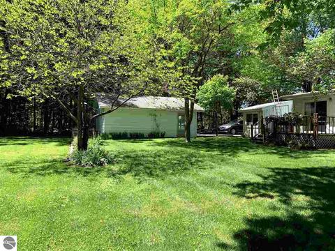 94 E Huron, Omer, MI 48749 photo 17
